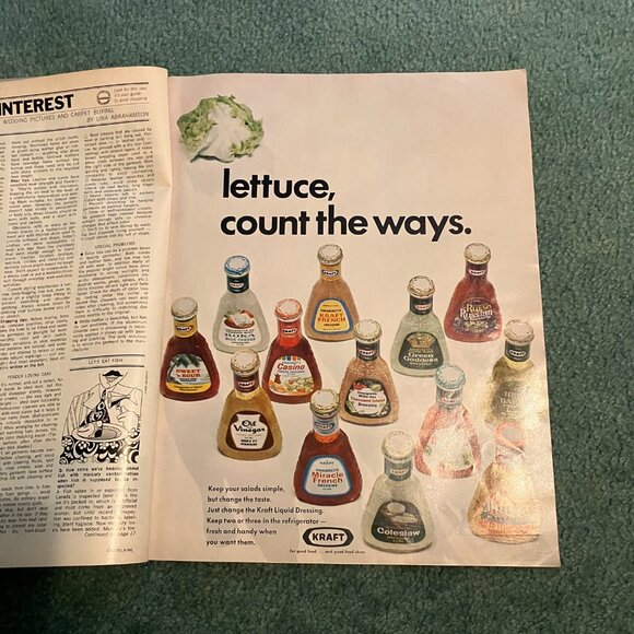 Vintage Chatelaine Magazine from August 1970 - Picture 4 of 6